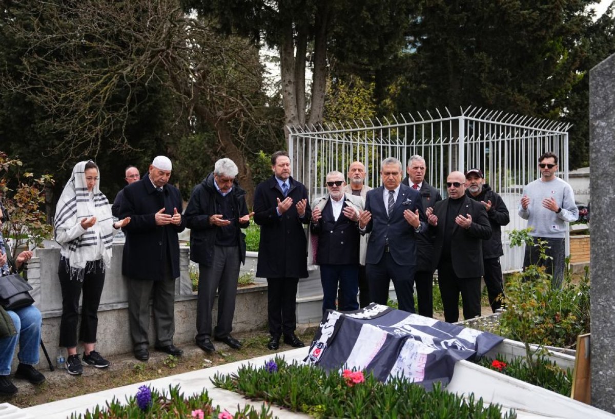 “Baba” Hakkı Yeten’i Kabri Başında Andık